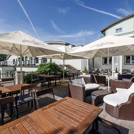 Ξενοδοχείο Parkhotel Congress Center 4*