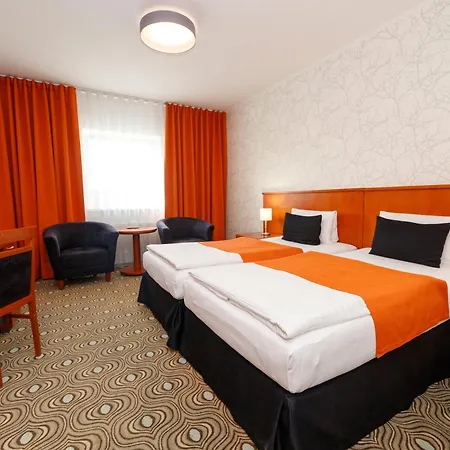 Parkhotel Congress Center ホテル 4*